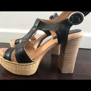 Black leather Born sandals. Worn once.